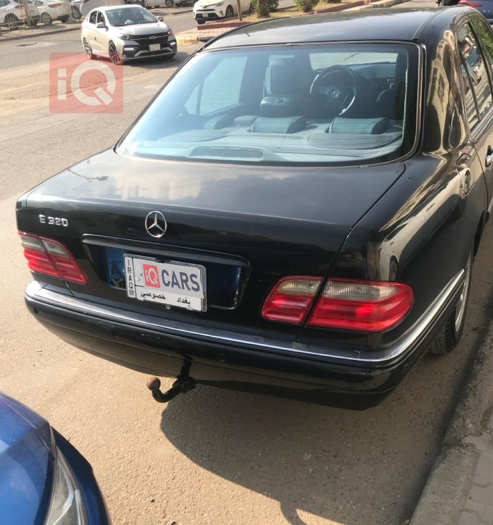 مرسيدس بنز E-Class